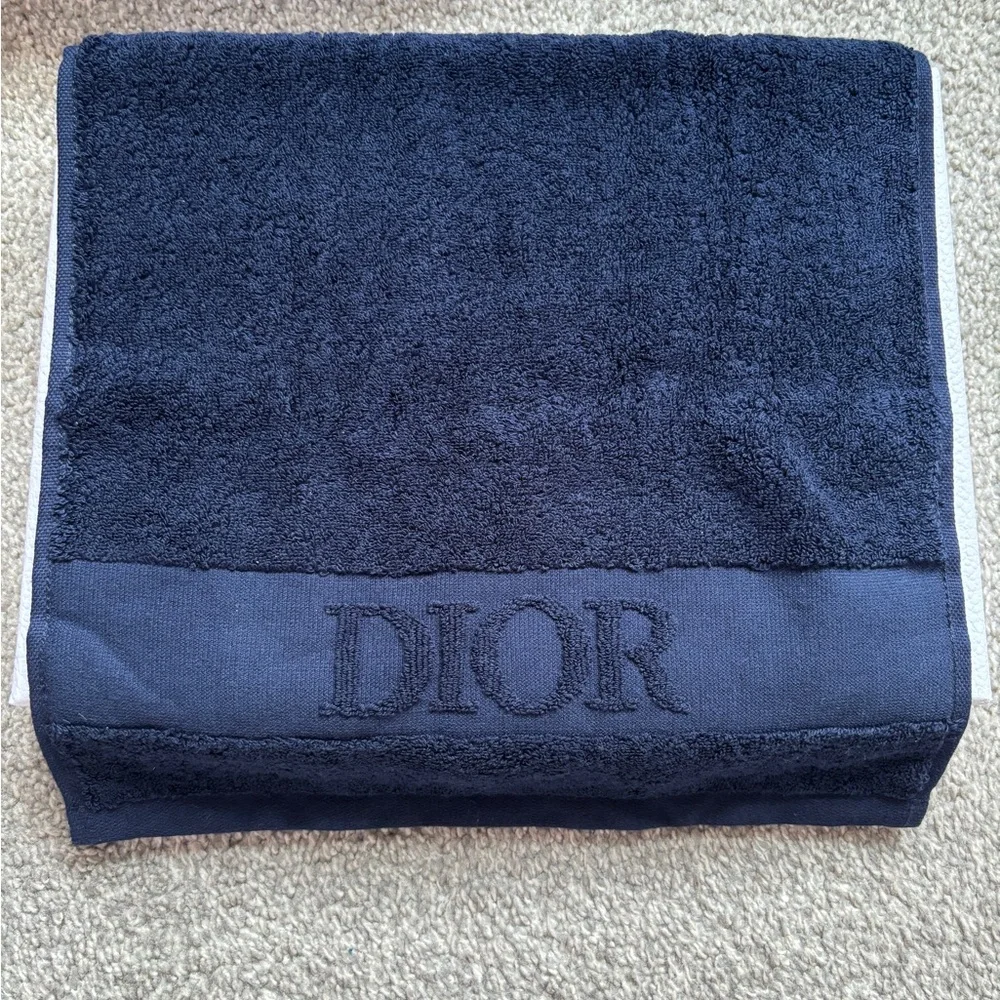 Dior Gift Set with Boxes - Picture 13 of 16